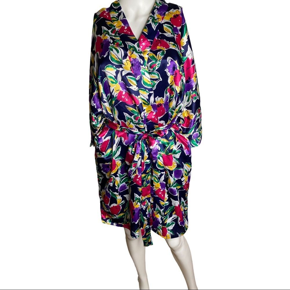 Vintage colorful robe size large satin